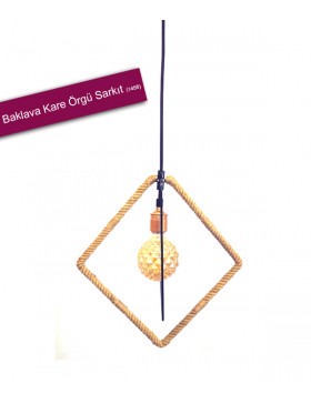 BAKLAVA KARE ÖRGÜ SAKIT